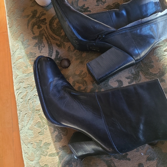 Sz 7 NineWest 3" heels - Picture 3 of 6